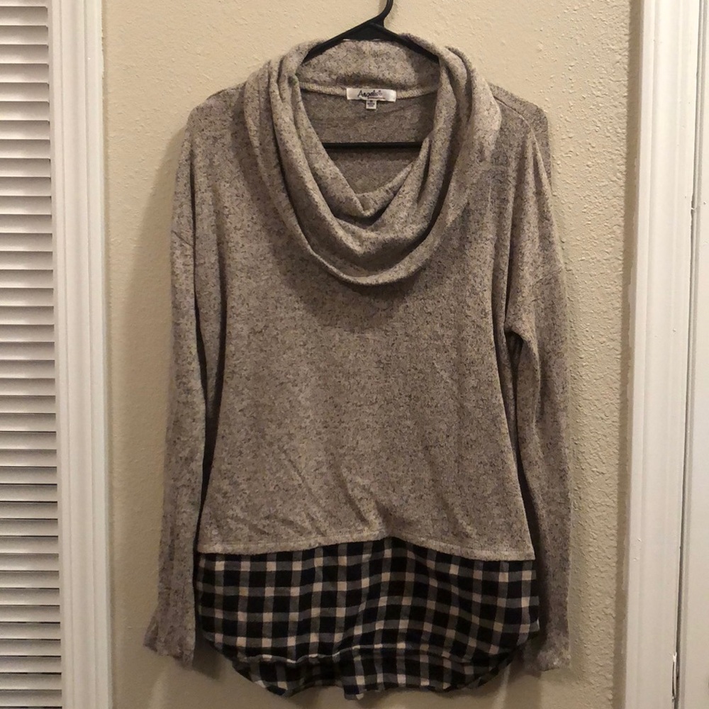 Lightweight sweater